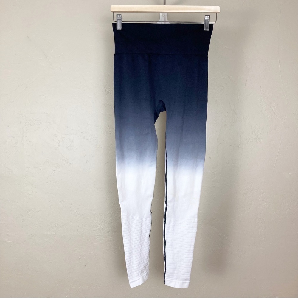 ZYIA Active Ombre Knit Leggings